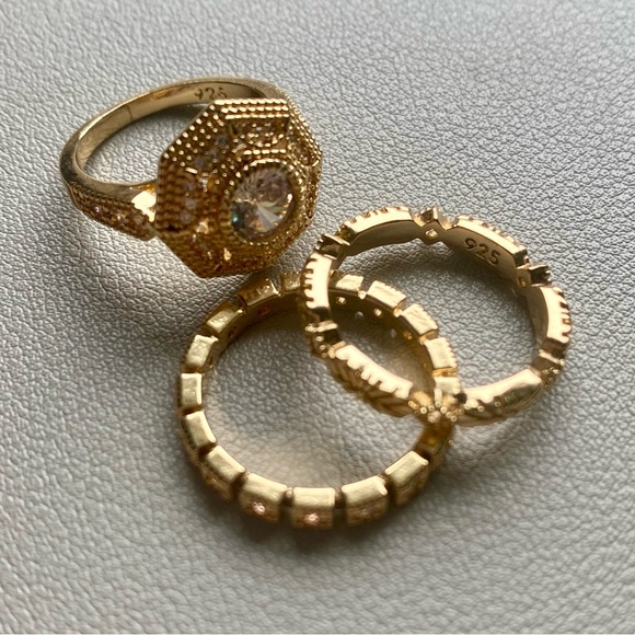 White Sapphire Engagement Rings - Picture 1 of 4